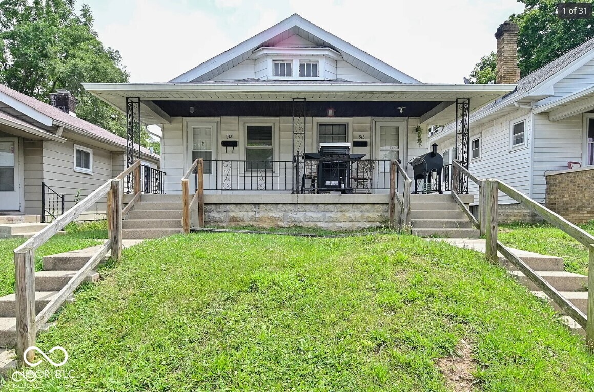 Primary Photo - 915 N Drexel Ave