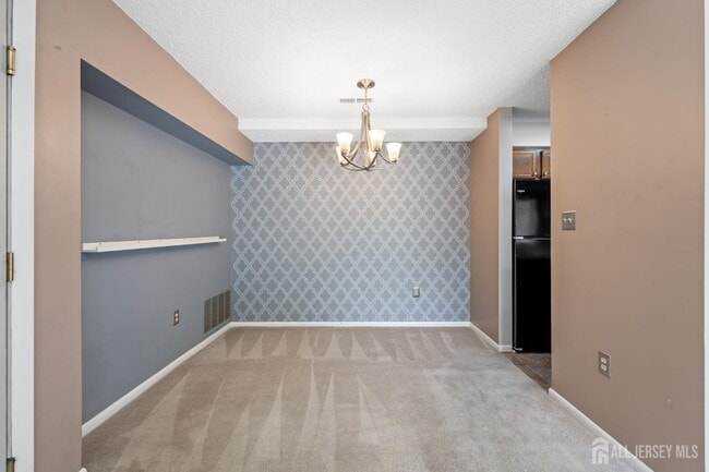 Building Photo - 1306 Ravens Crest Dr