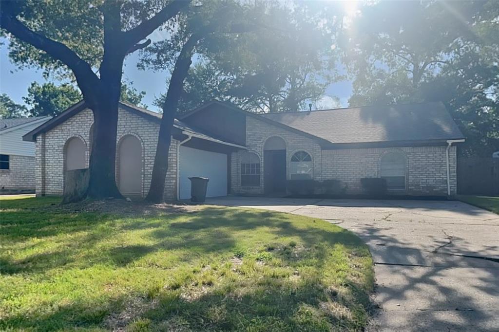 Foto principal - 3214 Evergreen Glade Dr