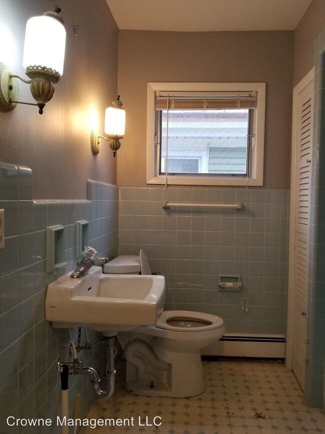 Building Photo - 3 br, 1 bath House - 1767 Hamilton Ave