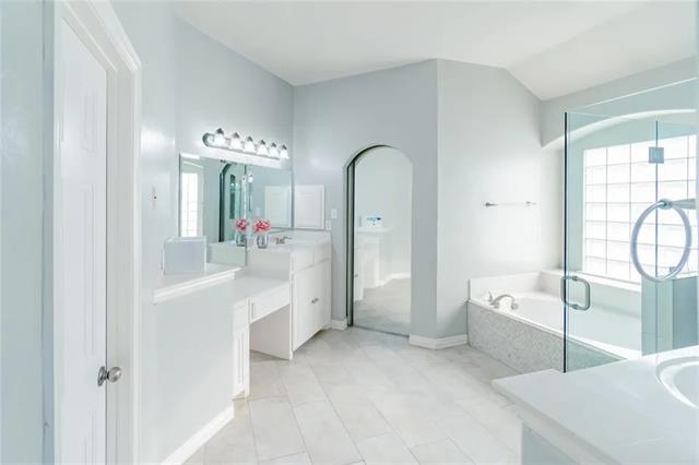 Foto del edificio - 3265 Heatherbrook Ln