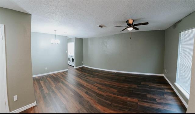 Foto del edificio - 9 E Mountain Creek Ct