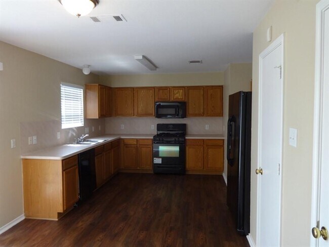 Foto del edificio - 8751 Westbrae Park Ln