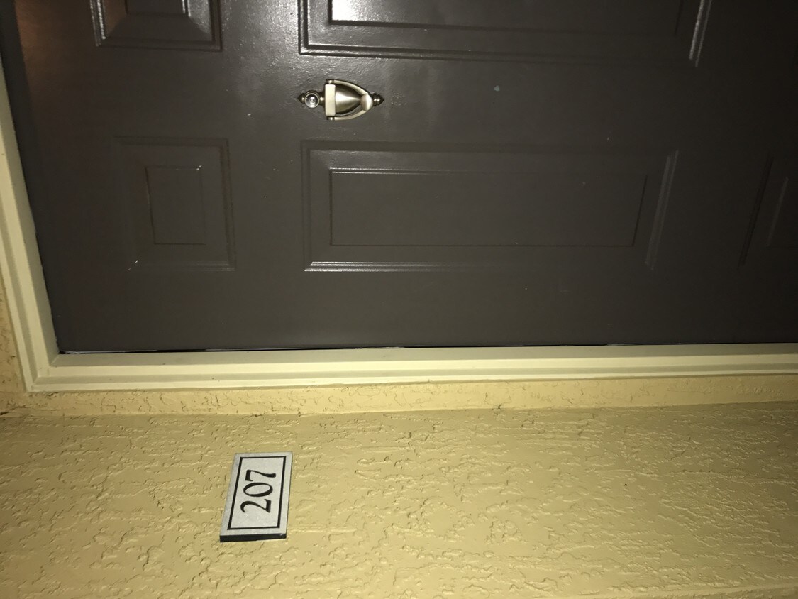 Foto principal - 1300 Alana Dr