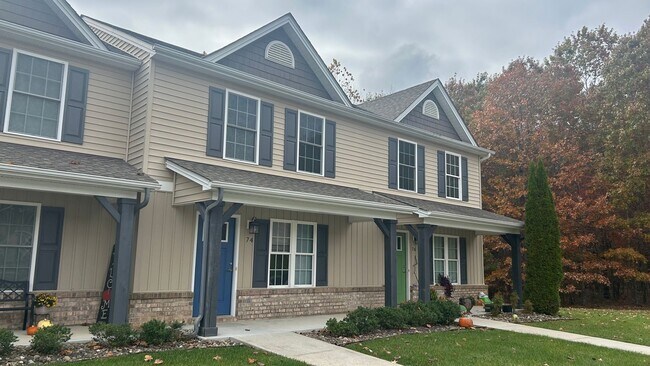 Foto del edificio - 3 Bedroom Townhouse in Tavern Grove