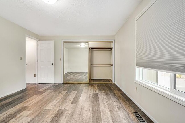 Foto del edificio - 6339 Fairway Ave SE