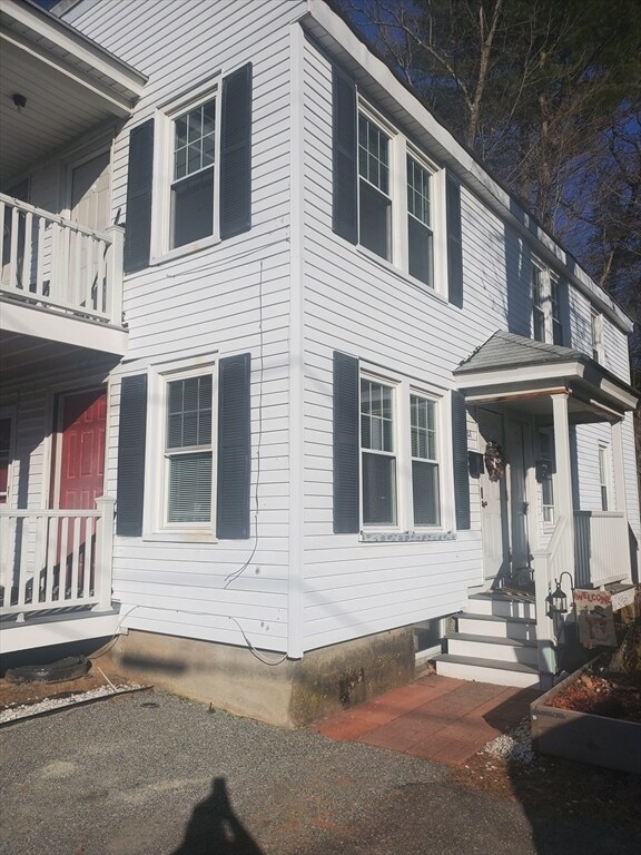 25 Randall St Unit 25, Palmer, MA 01069 Room for Rent in Palmer, MA