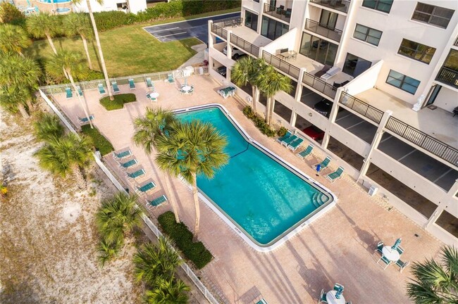 Foto del edificio - 1270 Gulf Blvd
