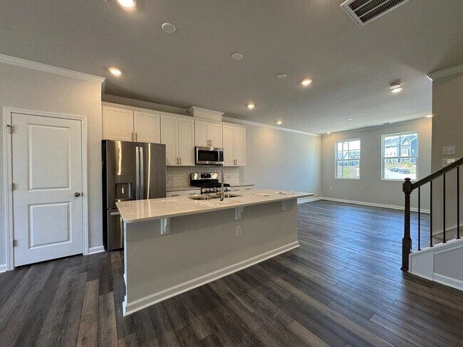 Foto del edificio - Charming 3BR Townhome in Wake Forest