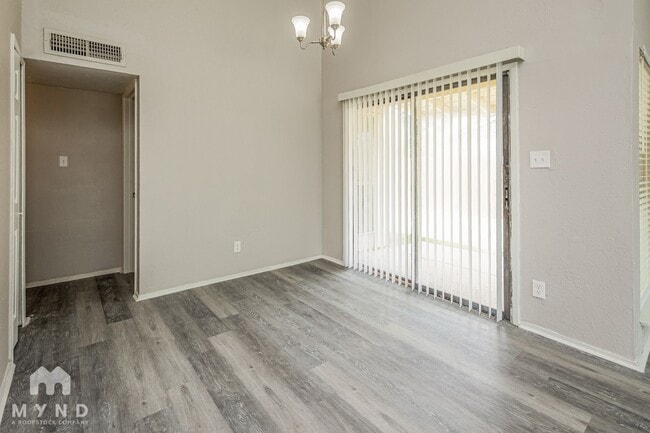 Foto del edificio - 4220 Caldwell Ave