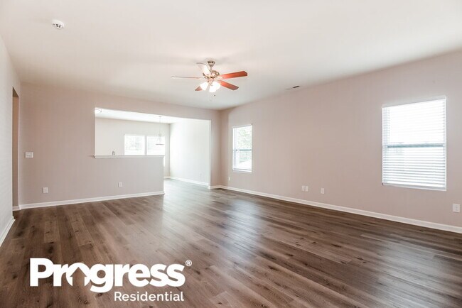 Building Photo - 2304 Lake Vista Drive