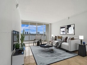 Building Photo - 1000 W Island Blvd