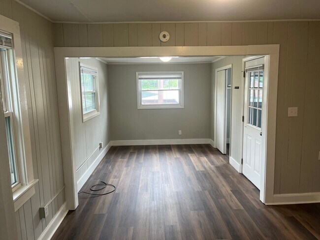 Living Room - 4 Farrwood Ave
