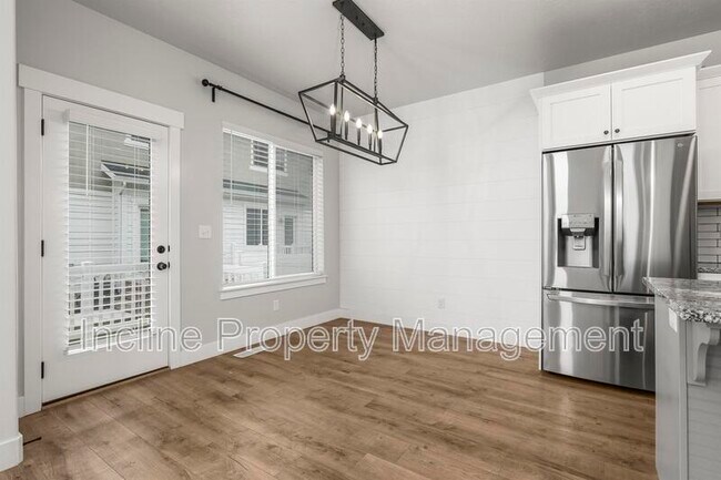 Building Photo - 283 W 590 N