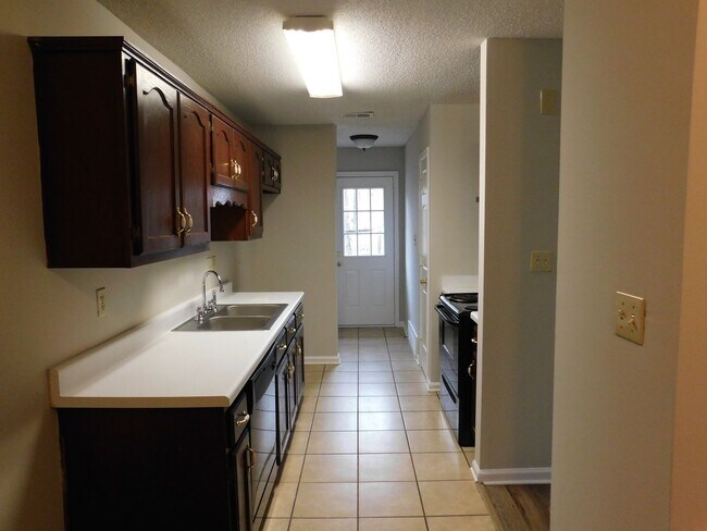 Building Photo - ****JUST REDUCED****6301 Joy Blvd Horn Lak...