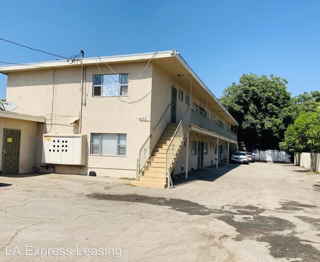 Building Photo - 625 W 92nd St