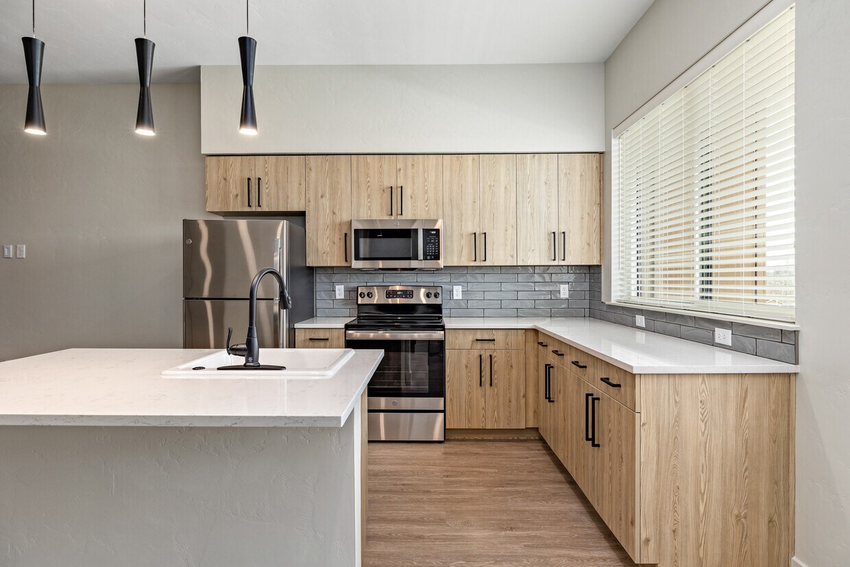 The Boardwalk Apartments at 521 E 41st St Garden City, ID