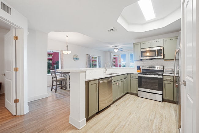 Foto del edificio - 15928 Front Beach Rd