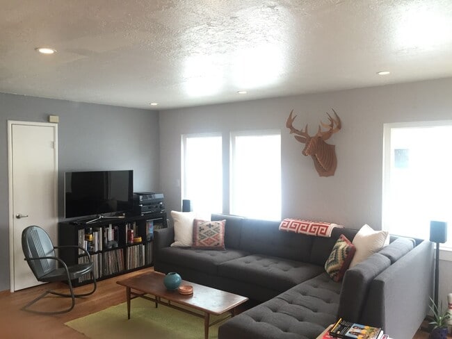 Building Photo - 1380 Hearst Ave