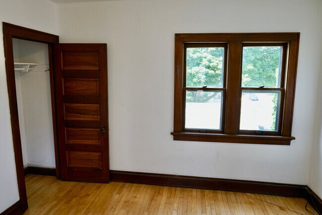 Foto del edificio - 2519 W Cherry St