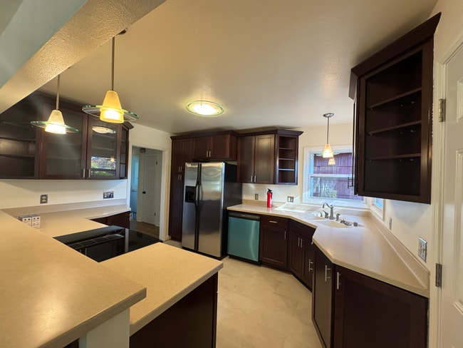 Building Photo - 2600 Andrade Way