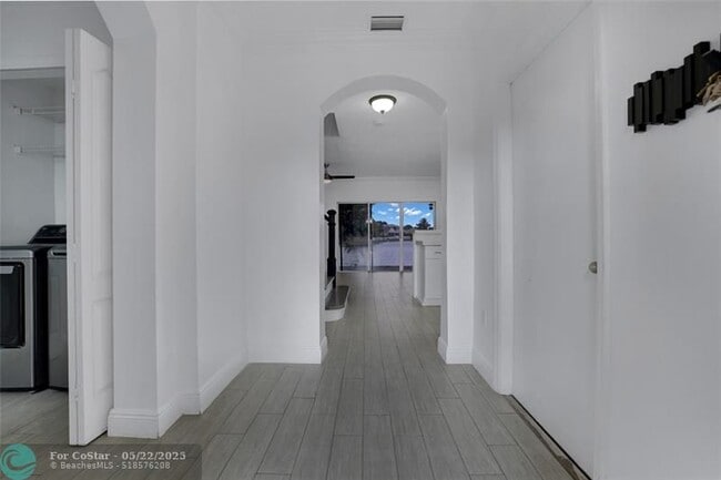 Building Photo - 12925 SW 28th Ct
