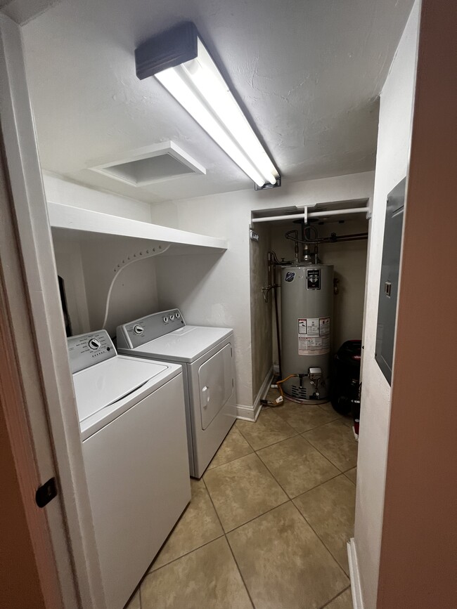 Laundry Room - 3219 Thomasville Rd