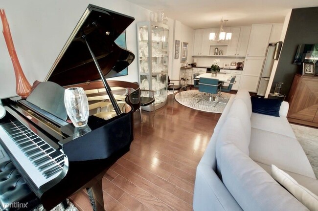 Building Photo - 1 br, 1 bath Condo - 25 E 40th St Apt 3F # 3F