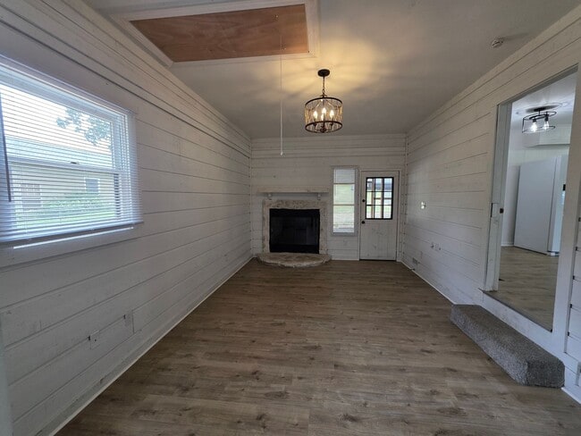 Photo - FOR LEASE Charming All-Brick Home on 1 Acr...