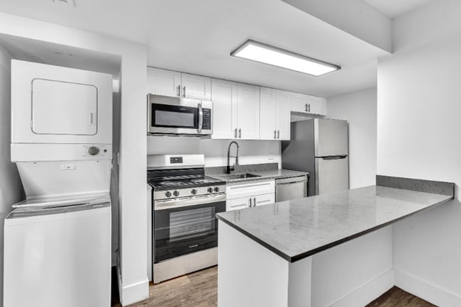 Photo - 803 SW 15th Ave Apartment