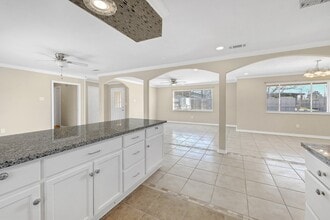 Building Photo - 3722 Rest Home Rd