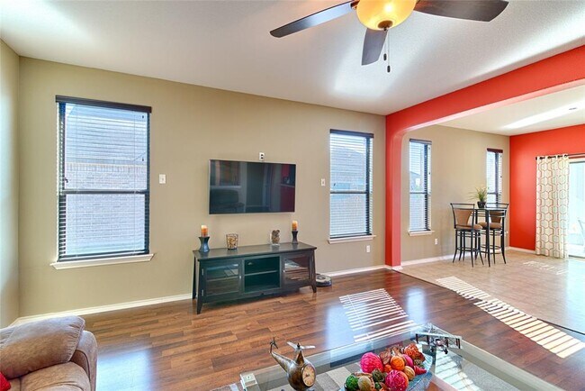 Foto del edificio - 505 Willow Walk Dr
