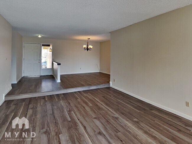 Foto del edificio - 1290 Stardust St