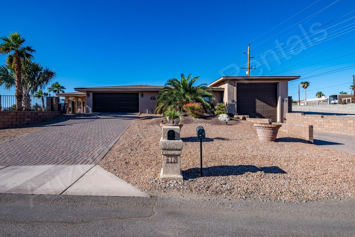 Primary Photo - FURNISHED POOL HOME