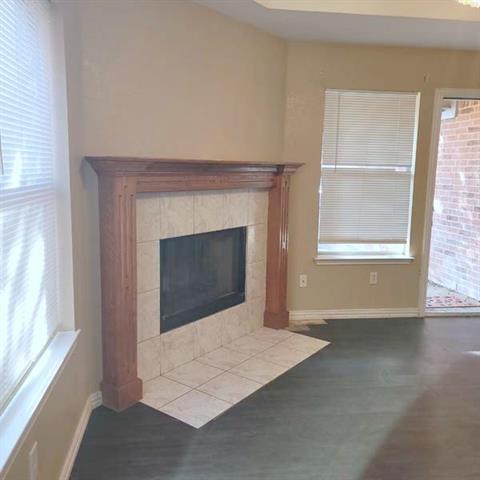 Foto del edificio - 920 Sierra Vista Ct