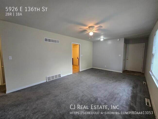 Foto del edificio - 5926 E 136th St