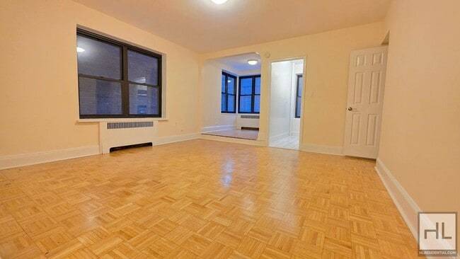 Building Photo - Spacious First-Floor Studio with Separate Alcove in Gramercy