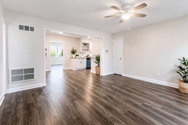 Foto del edificio - Beautifully Updated 3 Bedroom 2Bath Home in NE Wichita – $1525/month