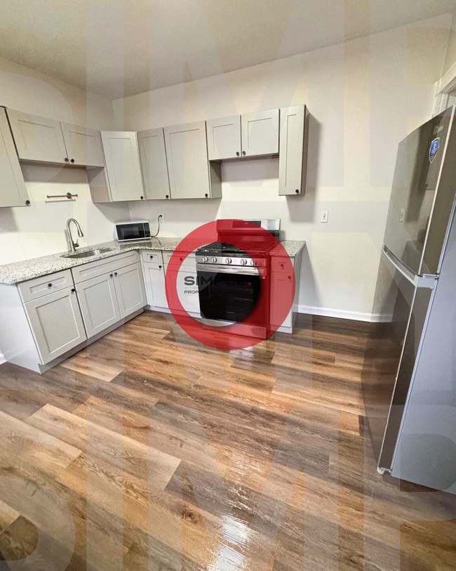 Photo - 340 S 5th St Apartment