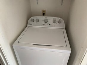 Building Photo - 222 Lemonwood Dr