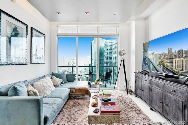 Foto del edificio - 500 Brickell Ave