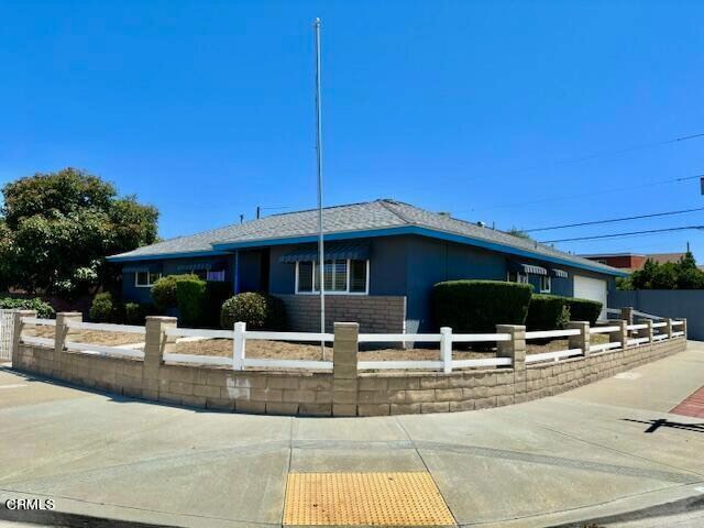 Building Photo - 4630 Phoenix Dr