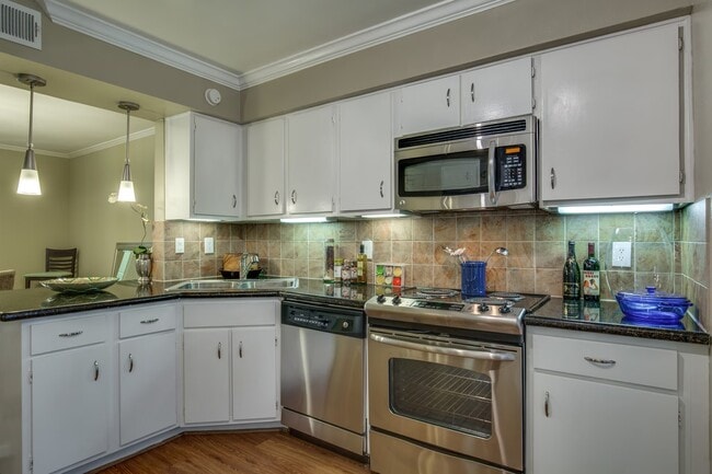 Photo - Spacious 2-Bed in Timeless Style! Apartment