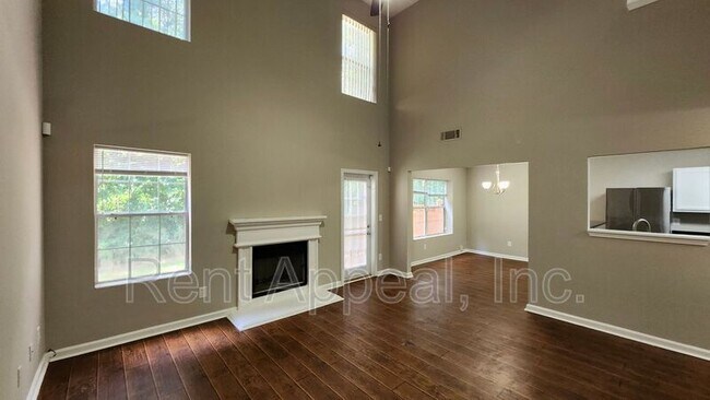 Foto del edificio - 601 Hillandale Park Dr