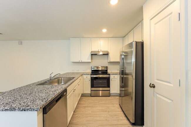 Building Photo - 156 Parish Ln