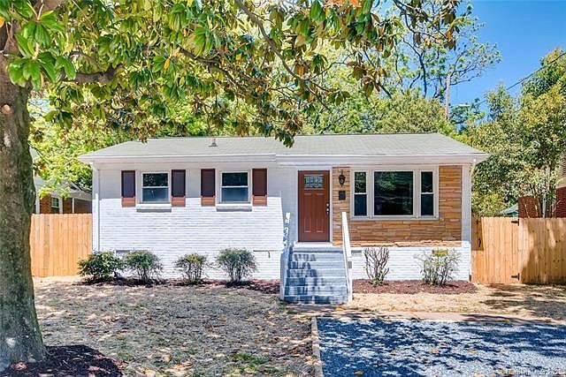 Convenient Location In Up and Coming Area - 1412 Lasalle St