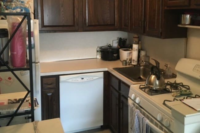 Kitchen - with dishwasher - 125 Prospect St