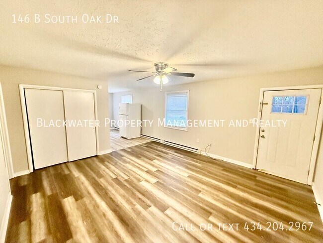 Foto del edificio - 146 S Oak Dr