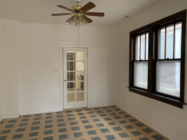 Building Photo - 2856 W Pershing Rd