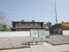 Building Photo - 5240 Pebble Beach Blvd